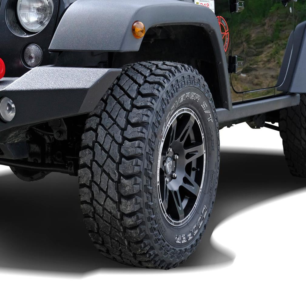 Kompletträder W-TEC Extreme 8,5x17 schwarz-silber mit Reifen 285/70R17 Cooper Discoverer ST passend für Jeep Wrangler JK (2007-2017)
