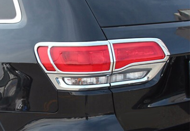Taillight chromcover fits Jeep Grand Cherokee WK (2014-2017)