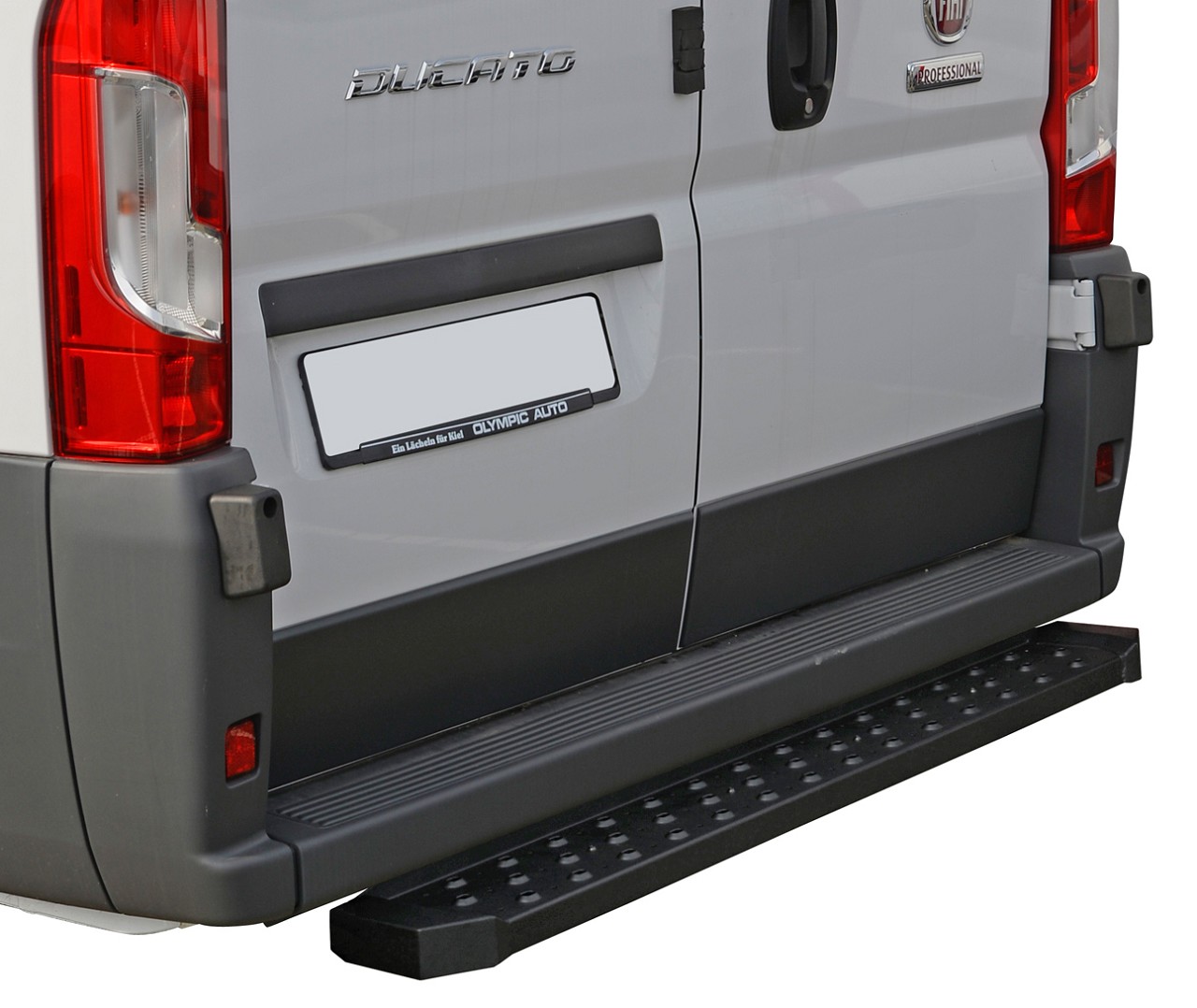 Black rear footboard suitable for Peugeot Boxer Typ 250 (2014-)
