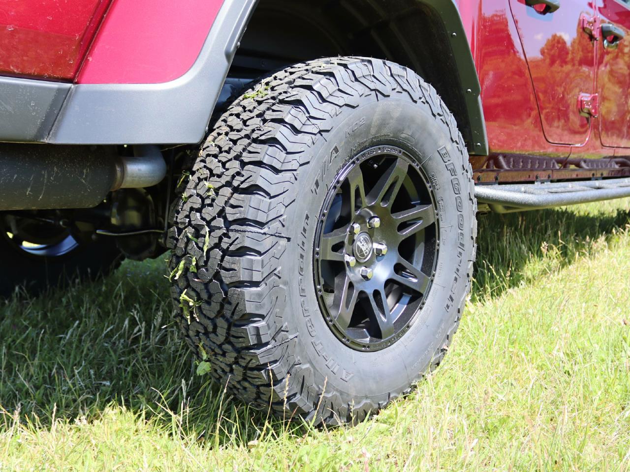 Complete wheels W-TEC Extreme 8,5x17 (black) with 285/70 R17 (118-R) BF Goodrich All Terrain suitable for Jeep Gladiator JT (2019-)