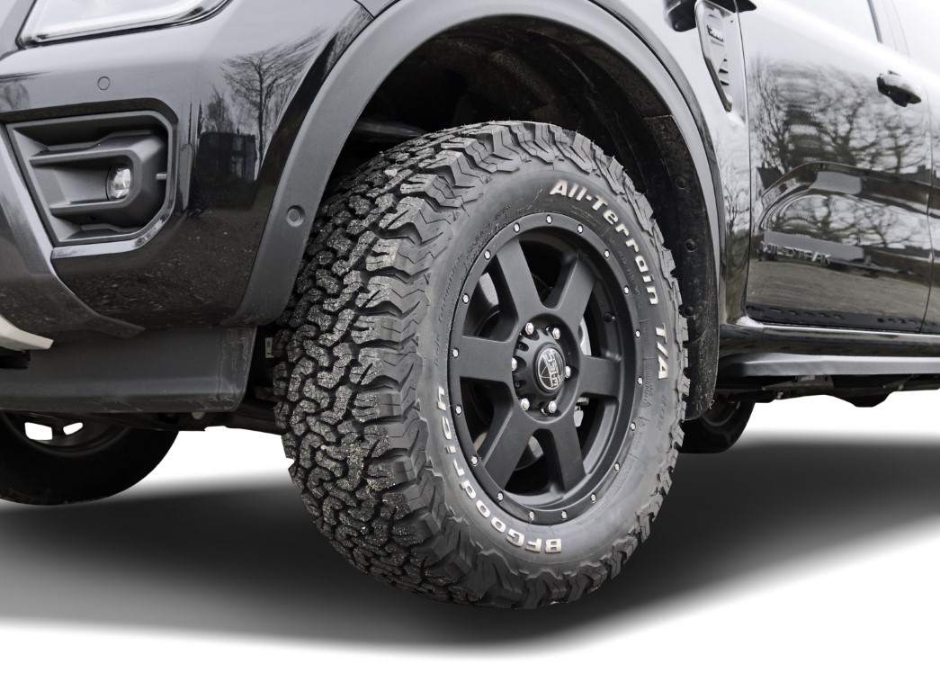 Complete wheels W-TEC ALL TERRAIN 8x18 black with tires 275/65R18 BF Goodrich Trail Terrain suitable for Ford Ranger (2023-)