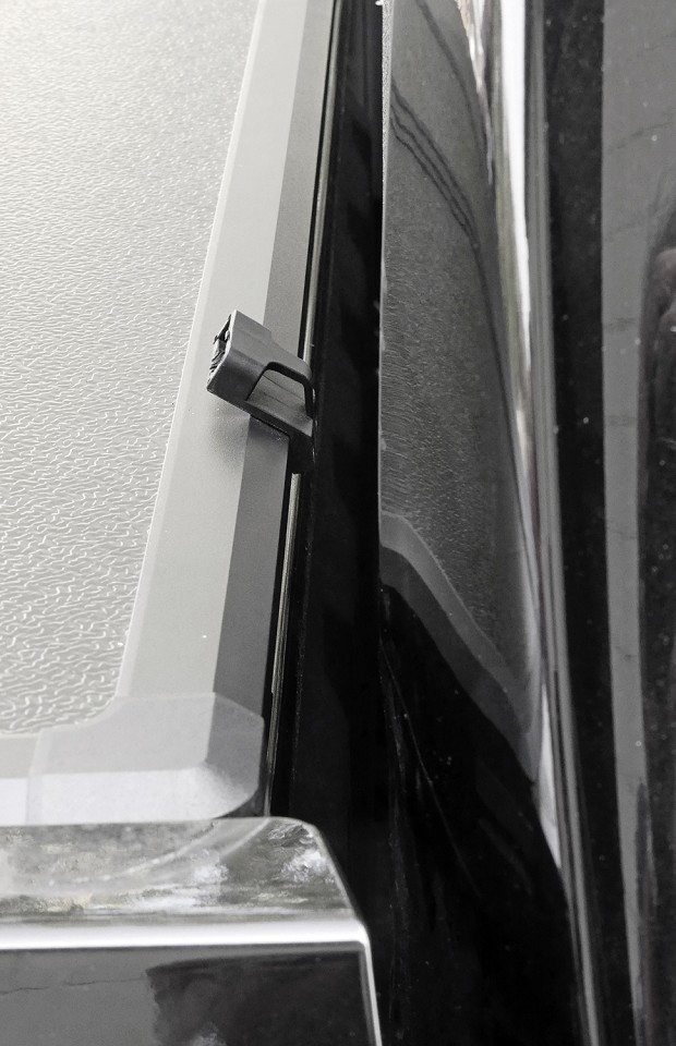 Laderaumabdeckung klappbar passend für Mitsubishi L200 (2016-) Doppelkabine